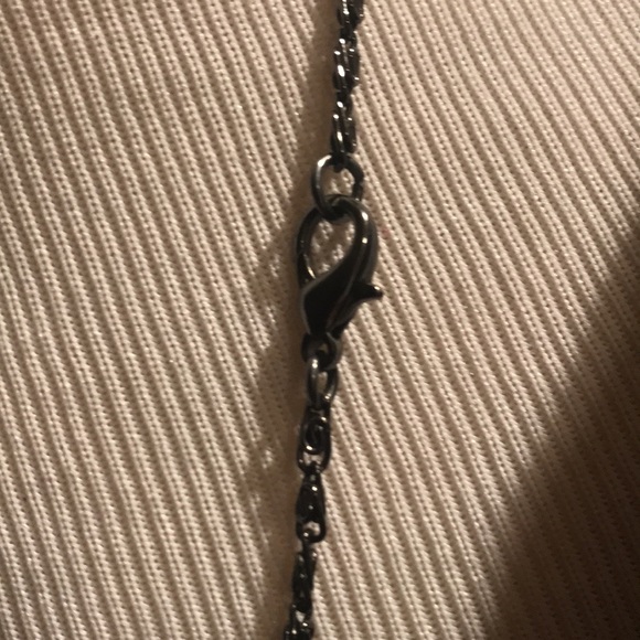 Jeweled long hanging necklace - Picture 3 of 9